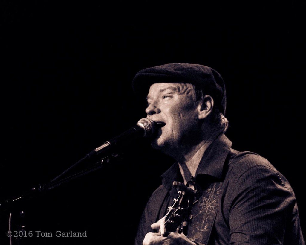 Eddie Owen Presents Shawn Mullins