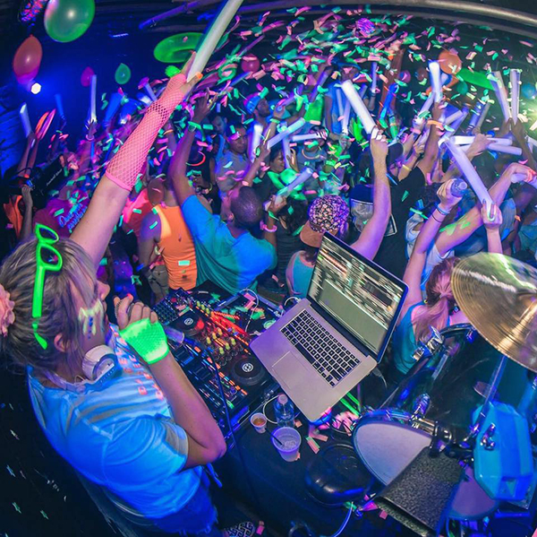 FEB 11 Venkmans Move