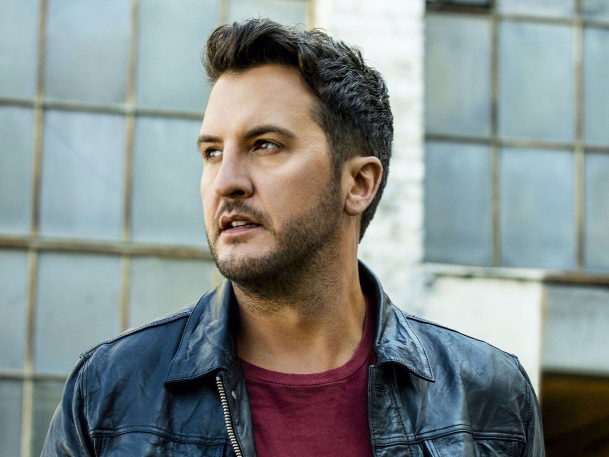 Luke Bryan 1600x1200