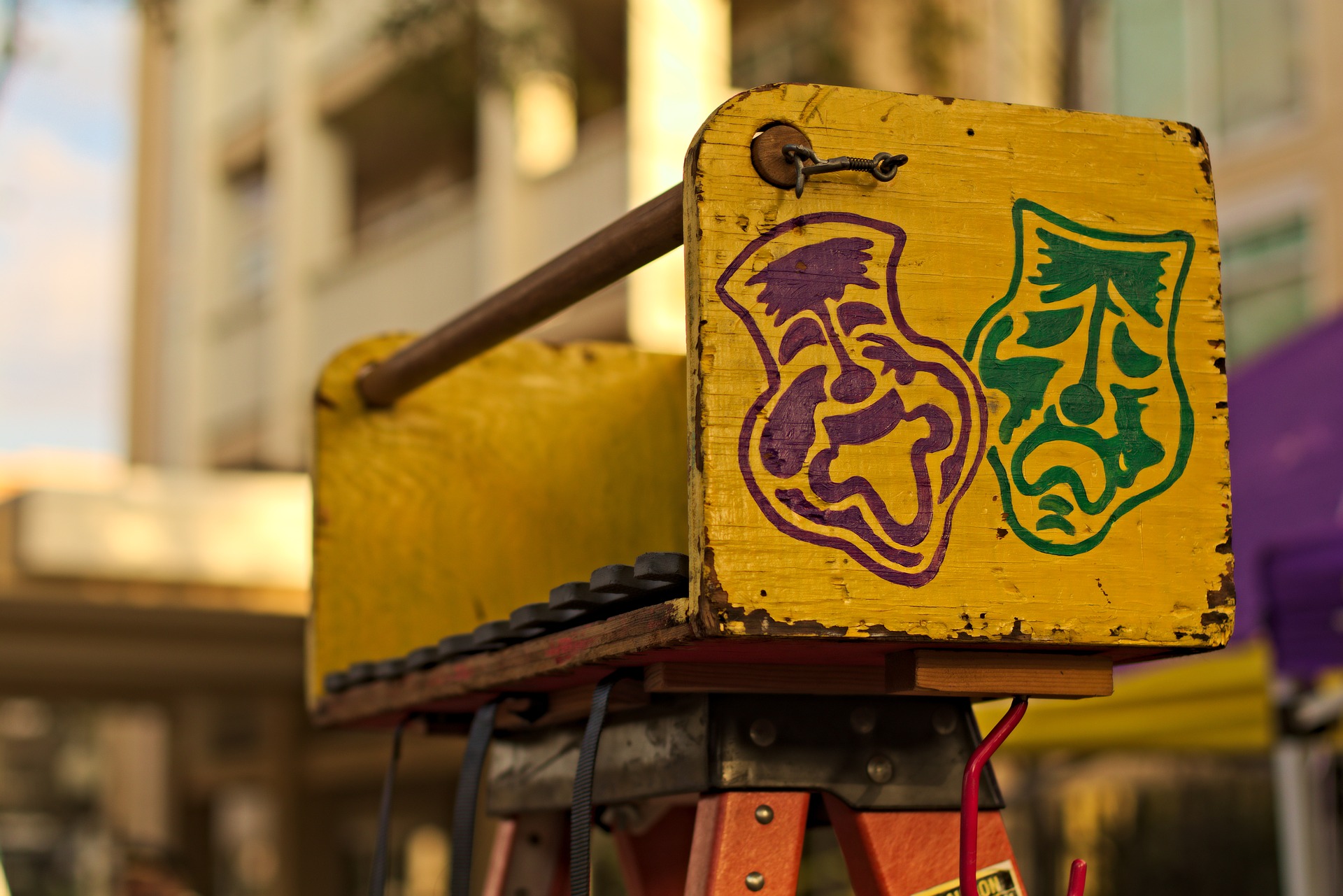 Mardi G2f17e8c1c 1920