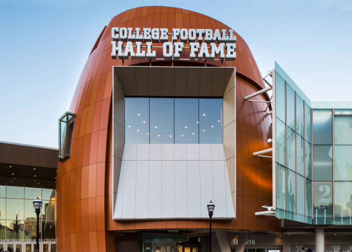 HOF Outside