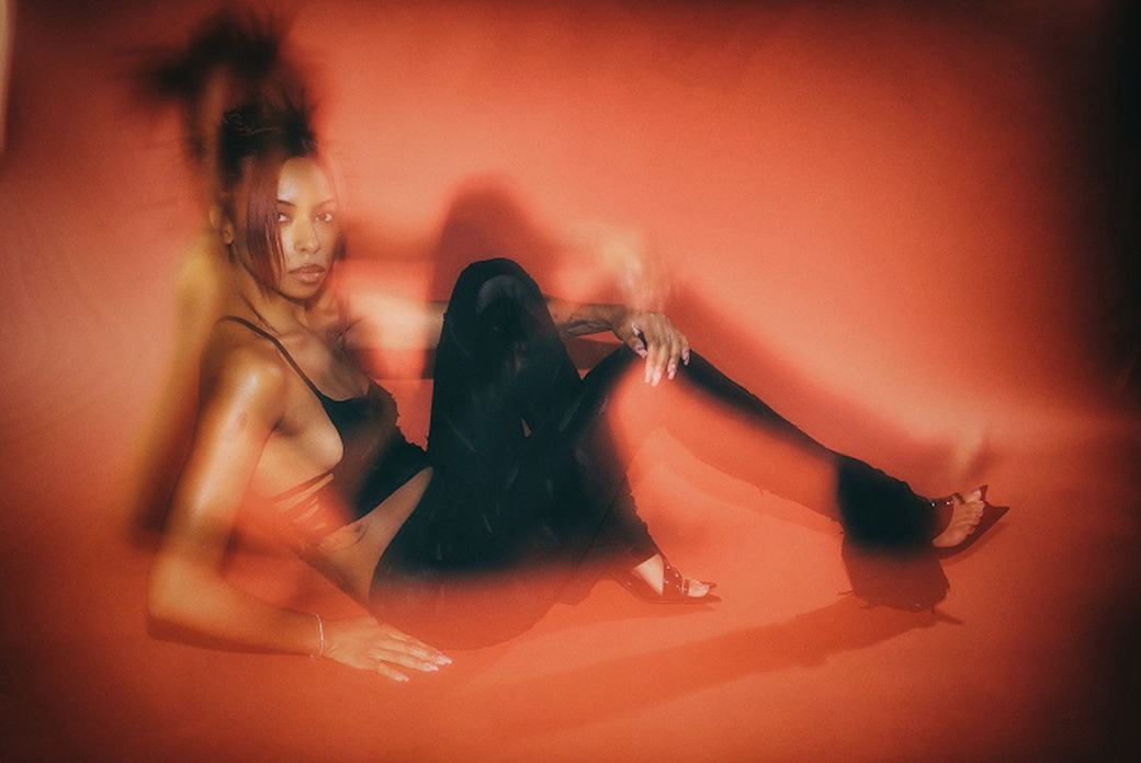 STICKY ICKY: Pot smokers and pop salivators alike will find Ravyn Lenae irresistible. PHOTO CREDIT: Courtesy Atlantic Records