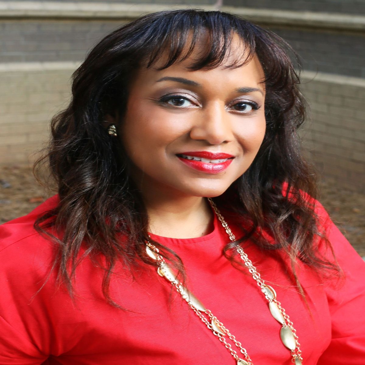 VanessaRileyauthorphoto2022 Credit Celestial Studio