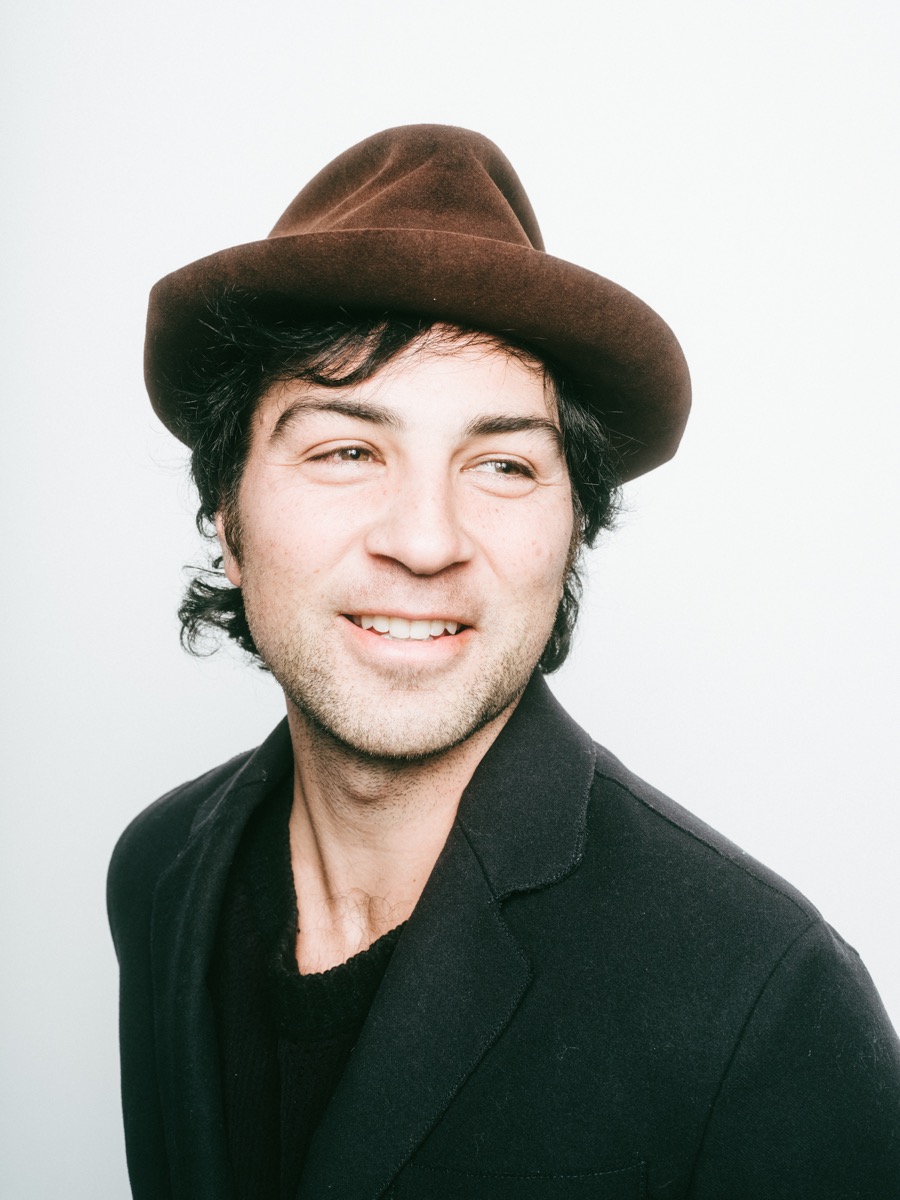 Award Winning Alternative Songwriter Jesse Daniel Edwards From Nashville Live At Red Clay Theatre Creative Loafing
