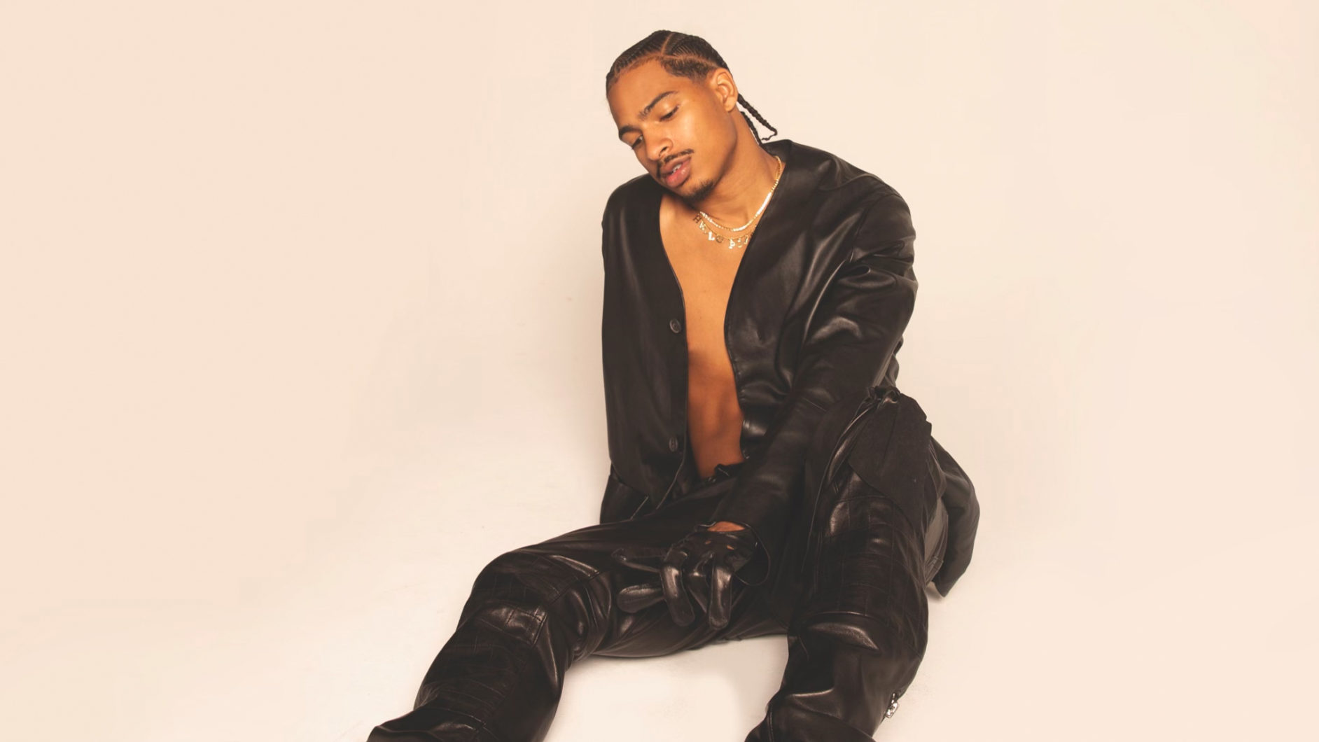 101122 Arinray ForSite 1884x1060