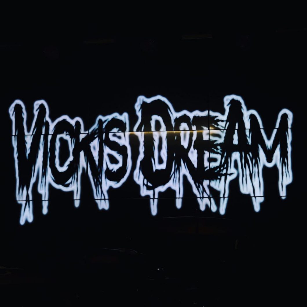 Vickis Dream 1060x1060