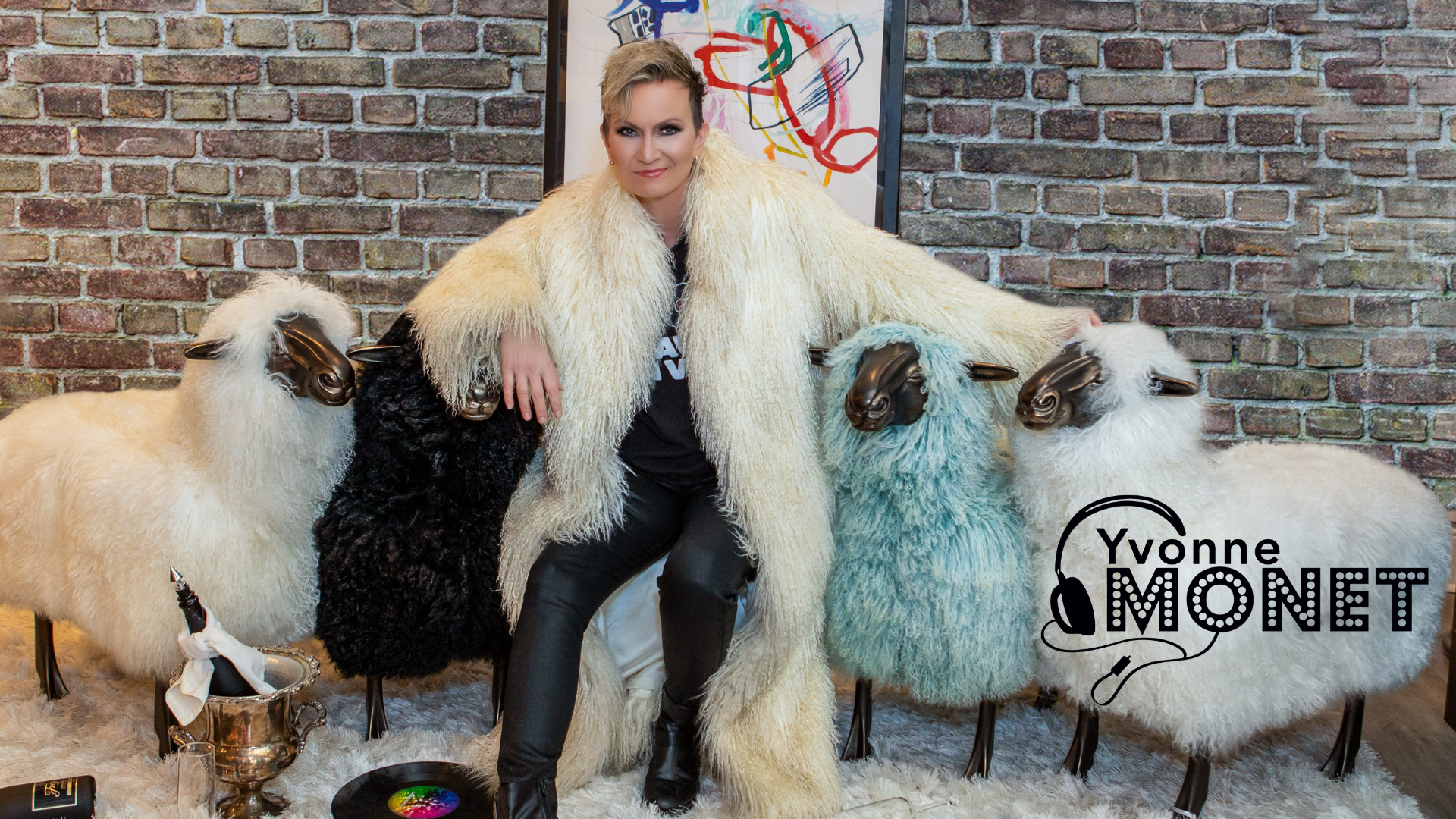 19201080 YvonneMonet