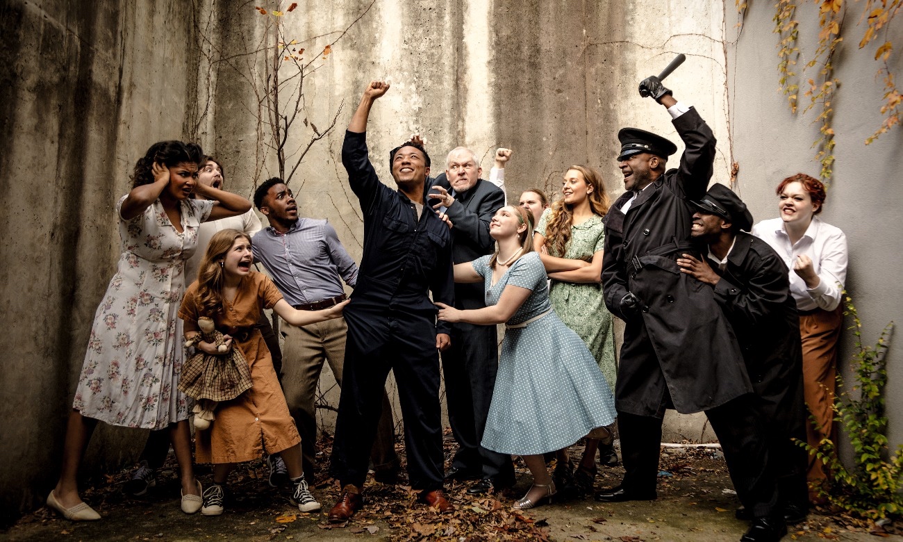 #1 Urinetown