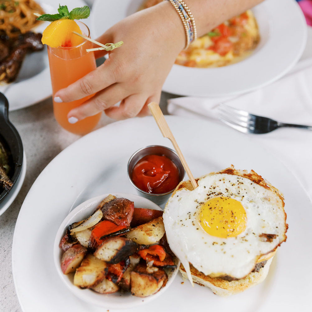 SAL Danatanna S Sep 22 43