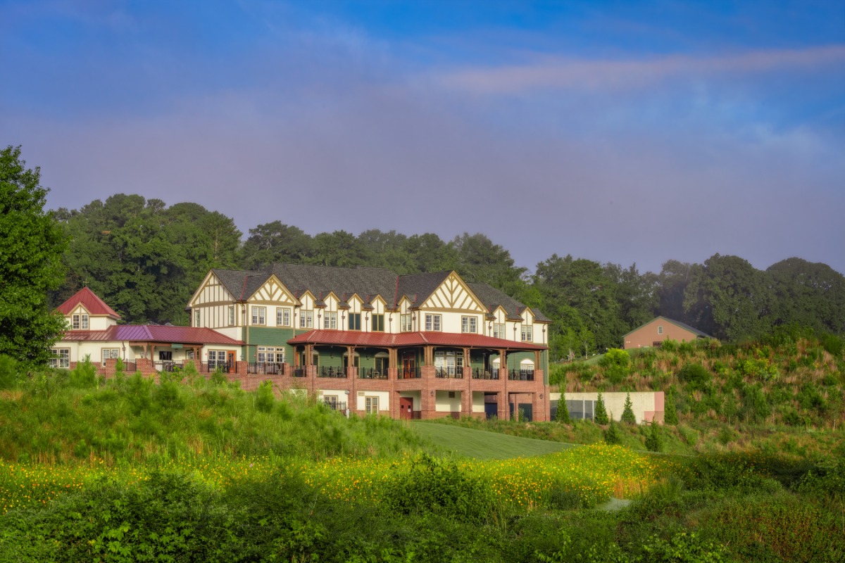 BobbyJones ClubhouseD 10 21 WebReady