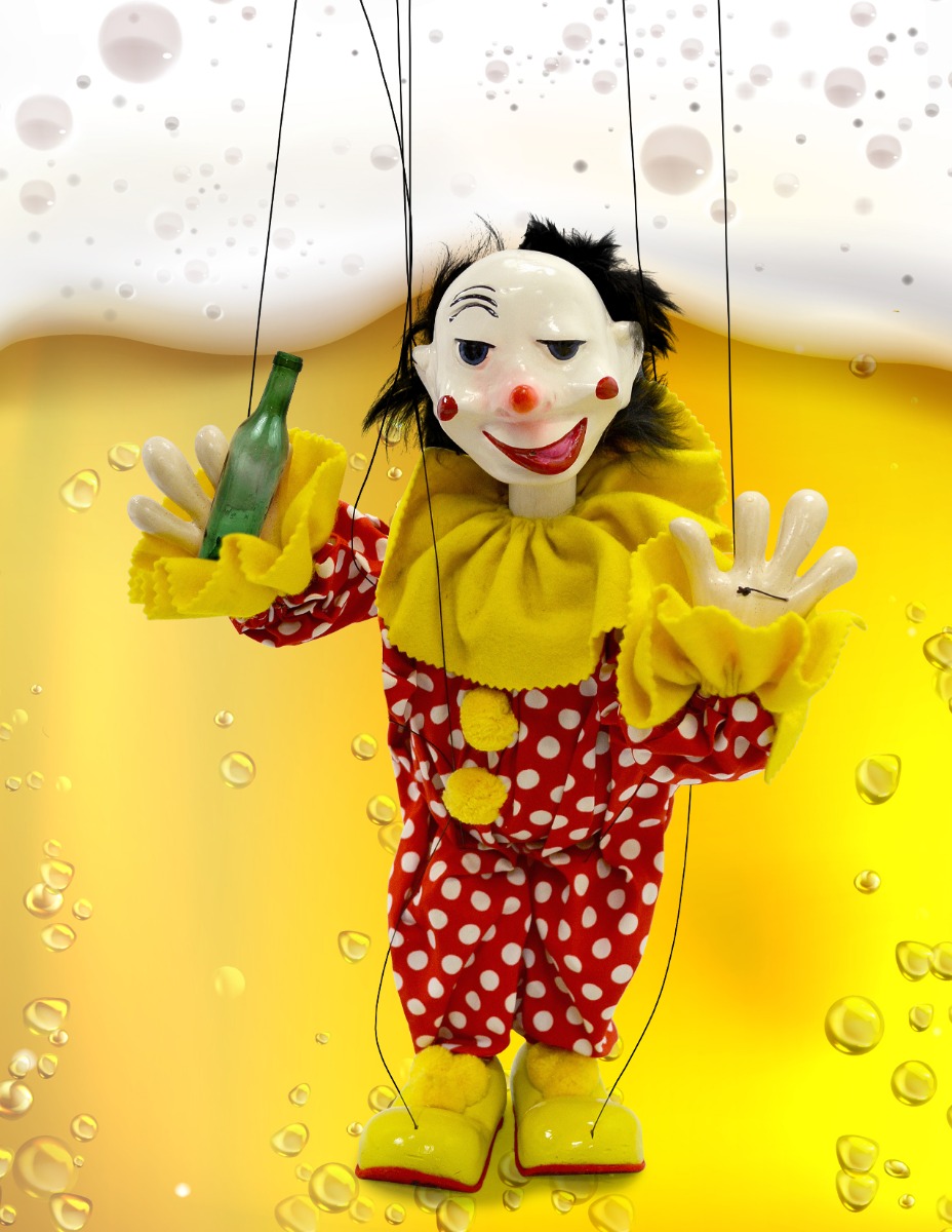 Puppets And Pints (2)