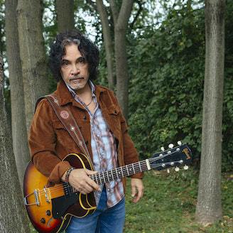 #15 John Oates