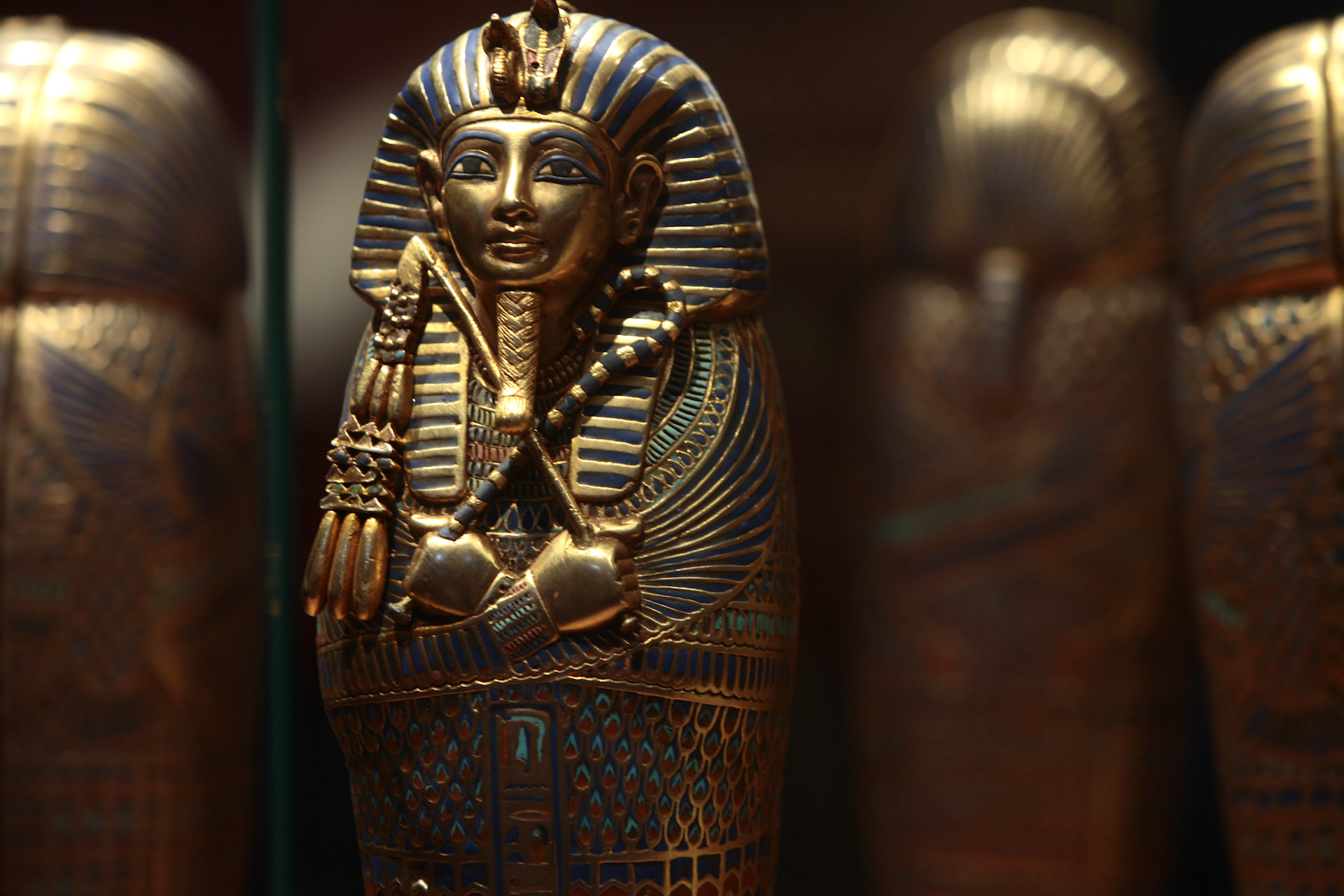 #11 KING TUT