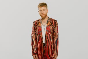 E0fedf76 29b6 4009 99c8 C9094a93160f ARTIST PAGE 3 2