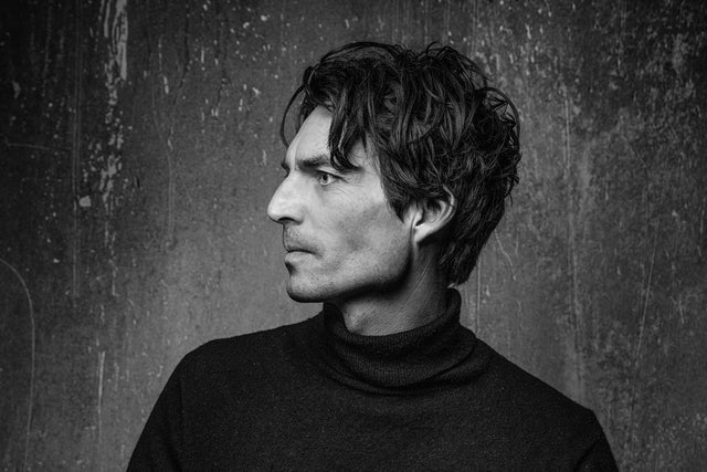 5c097bc1 653f 457d 871a 3b9c69ef65fb RETINA PORTRAIT 3 2