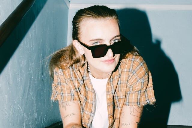 A2b354e0 E294 4533 997a Ff30ad96356a RETINA PORTRAIT 3 2