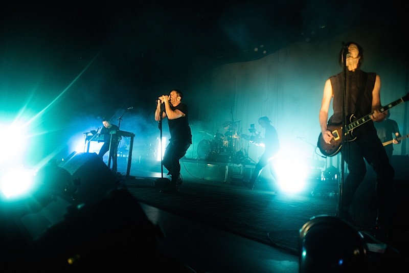 nine inch nails live wallpaper